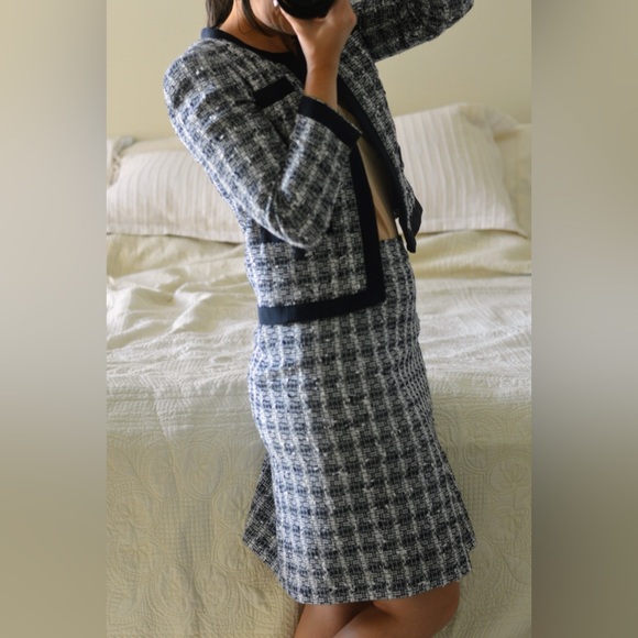 Brooks brothers navy & white tweed jacket and skirt suit set size 2 - Picture 3 of 9